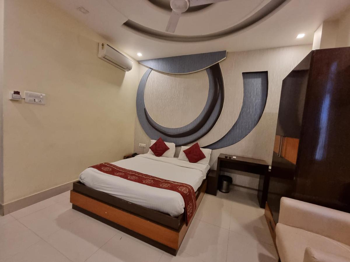 Hotel Vitthal International, Prayagraj Allāhābād Junction מראה חיצוני תמונה